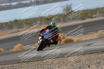 media/Dec-18-2022-SoCal Trackdays (Sun) [[8099a50955]]/Turn 14 (940am)/